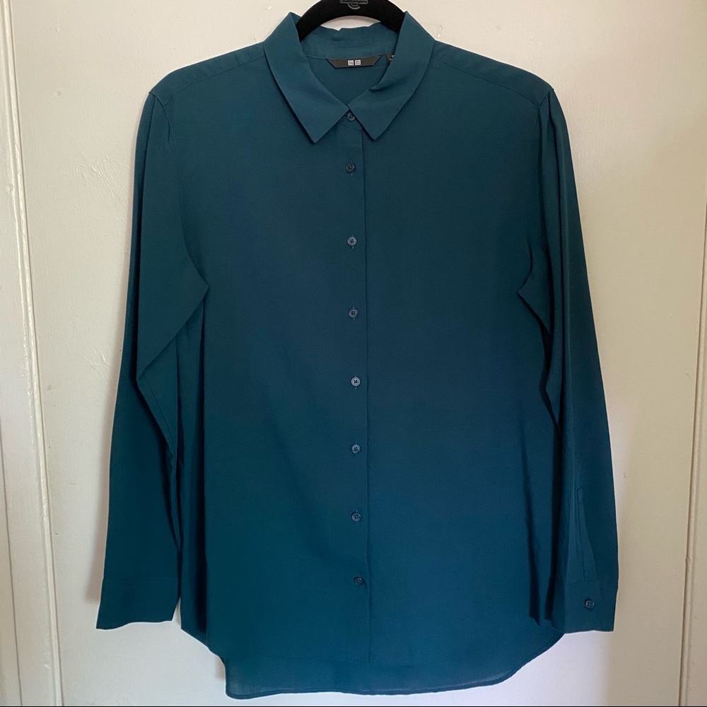 Uniqlo Rayon Long-Sleeve Blouse